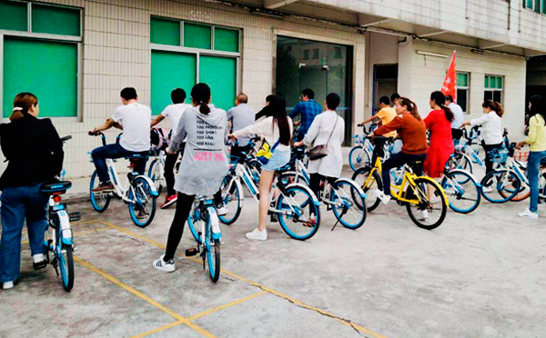 陽春三月，萬物復(fù)蘇，2018智彤第一次的春游